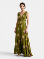 Ärmlös blommig maxiklänning med V-ringning för dam-Maxi Dress-Fjallbarn