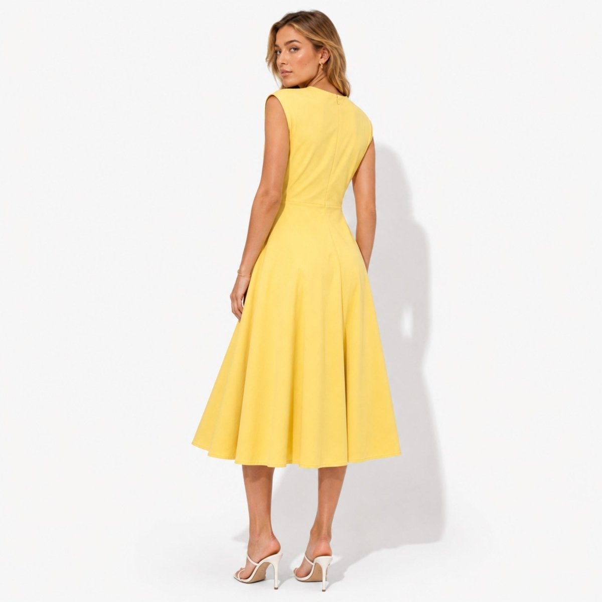 Ärmlös midiklänning för dam med knutdetalj i sidan-Midi Dress-Fjallbarn