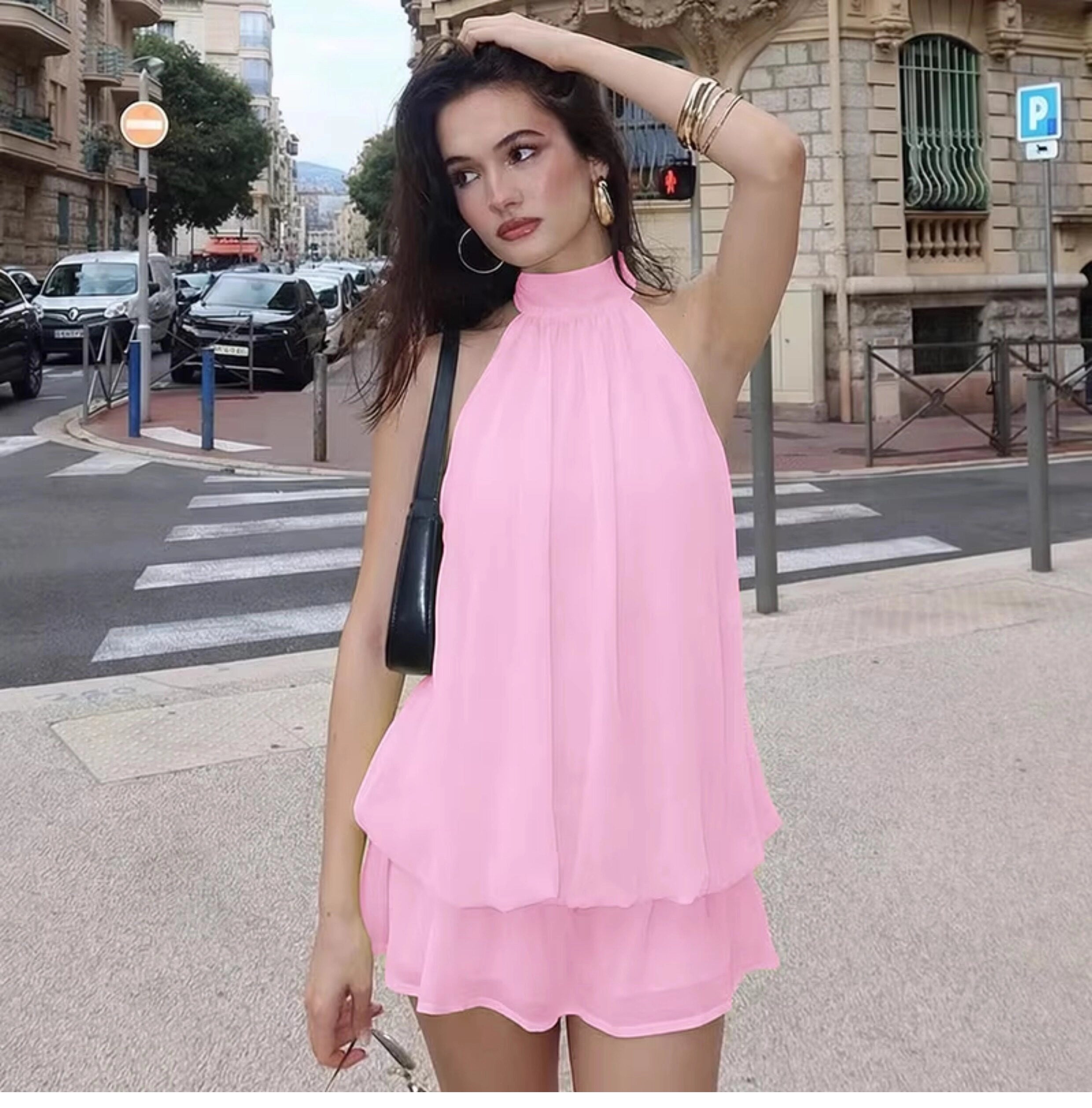 Ärmlös miniklänning med halterneck för dam-Mini Dress-Fjallbarn