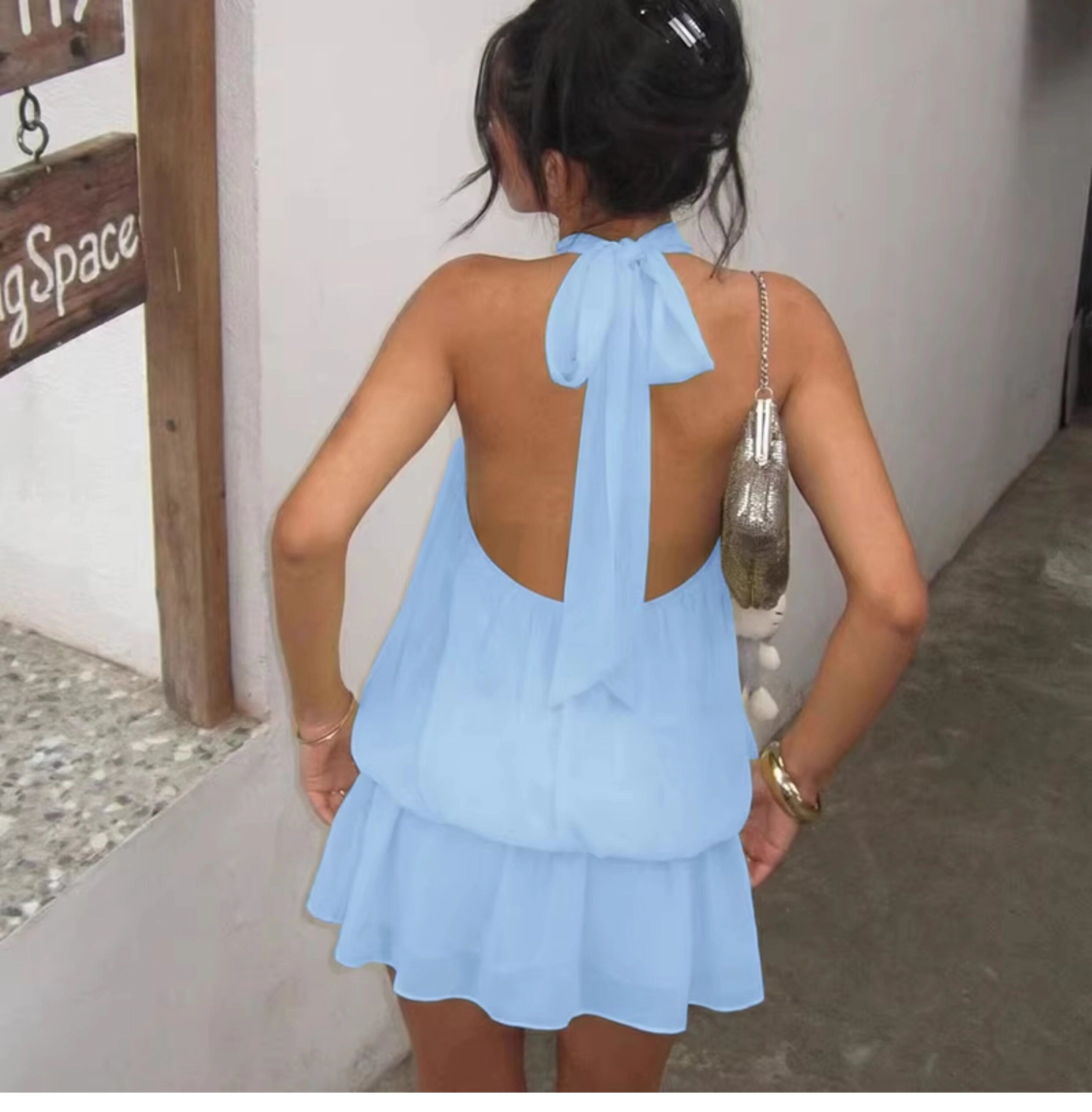 Ärmlös miniklänning med halterneck för dam-Mini Dress-Fjallbarn