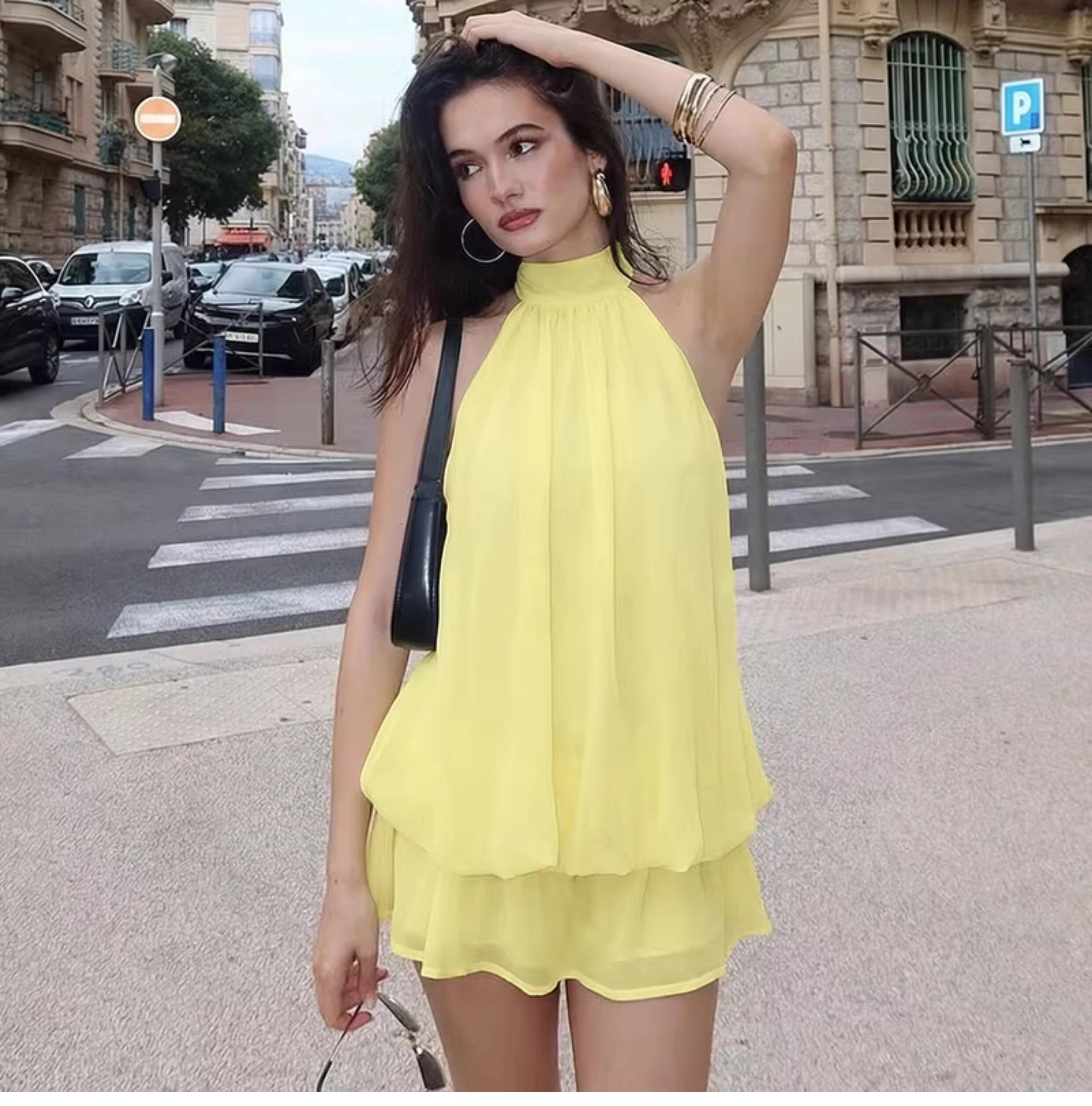 Ärmlös miniklänning med halterneck för dam-Mini Dress-Fjallbarn