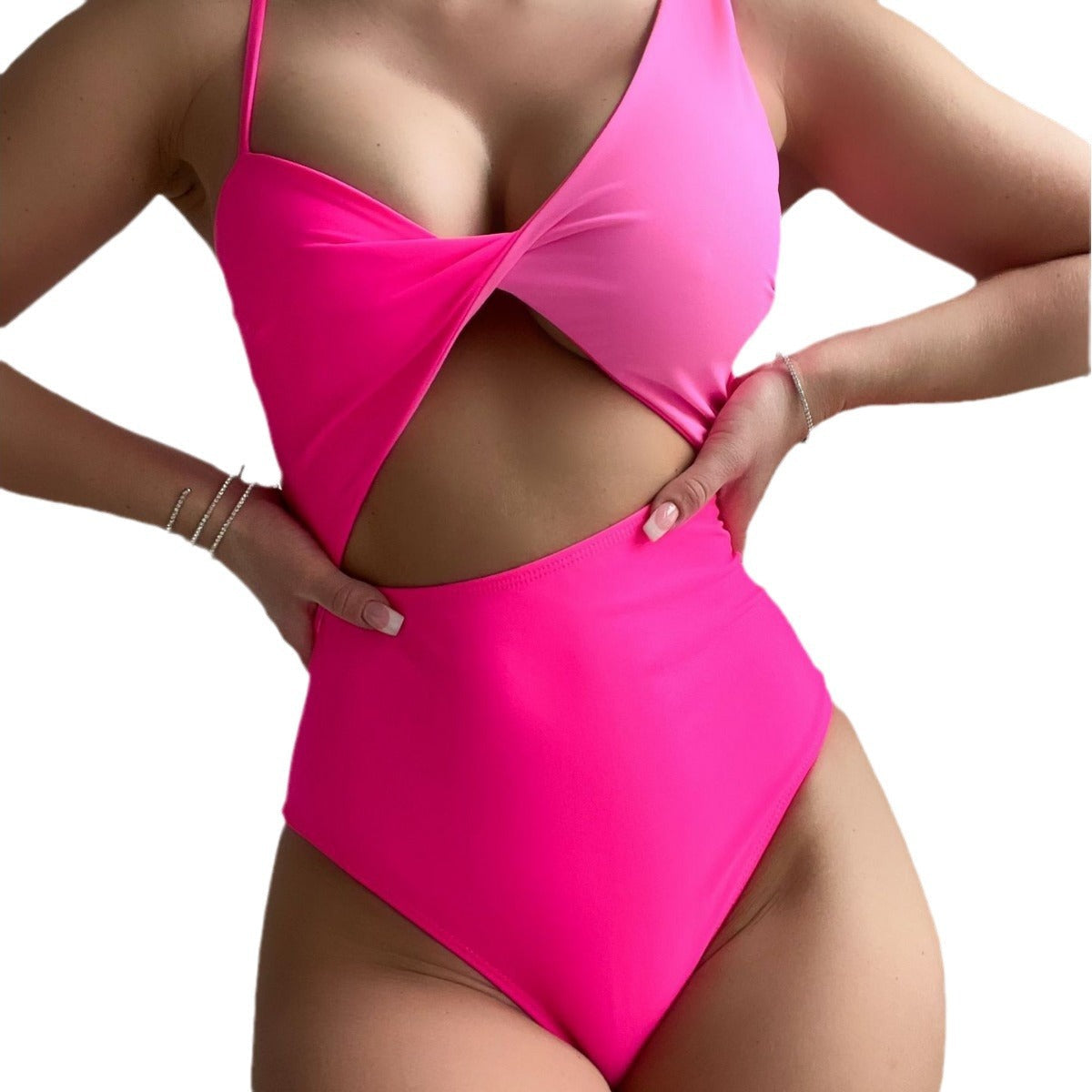 Baddräkt med cutout och twist-detalj för dam-Swimwear for women-Fjallbarn