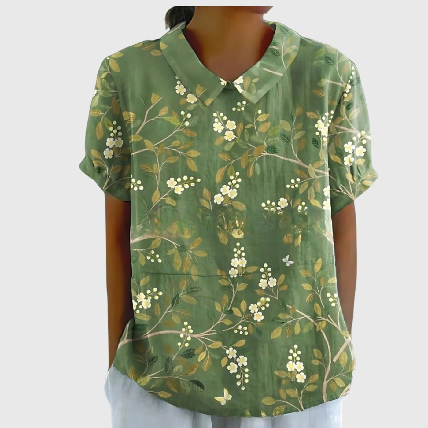 Blommig kortärmad blus med Peter Pan-krage för dam-Blouses for women-Fjallbarn