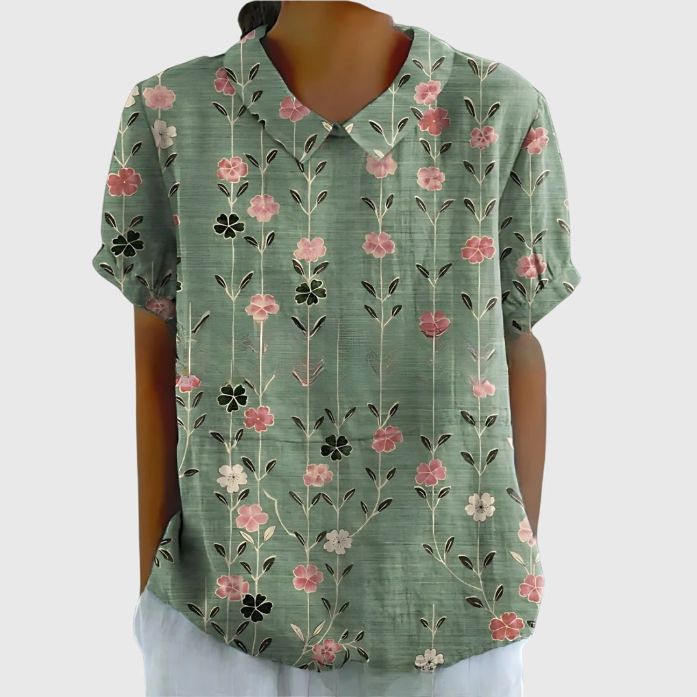 Blommig kortärmad blus med Peter Pan-krage för dam-Blouses for women-Fjallbarn