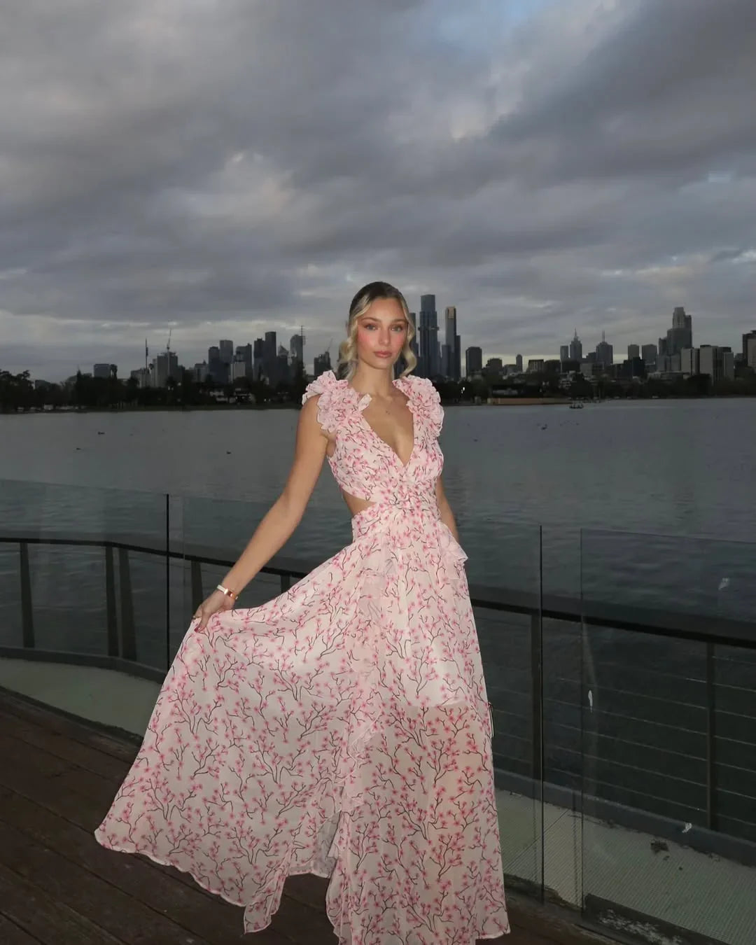 Blommig maxiklänning utan ärm för dam-Maxi Dress-Fjallbarn