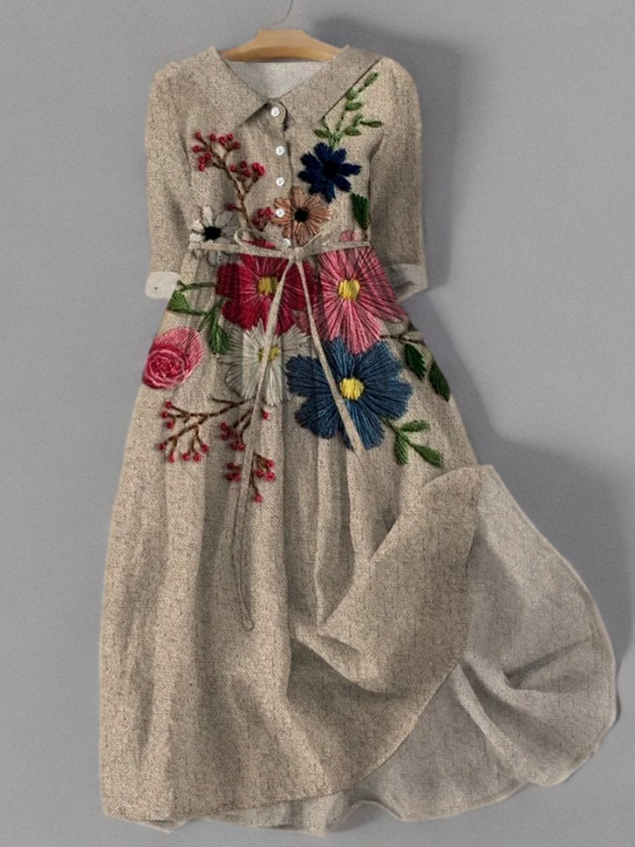Blommig midiklänning med knappar och broderier för dam-Midi Dress-Fjallbarn