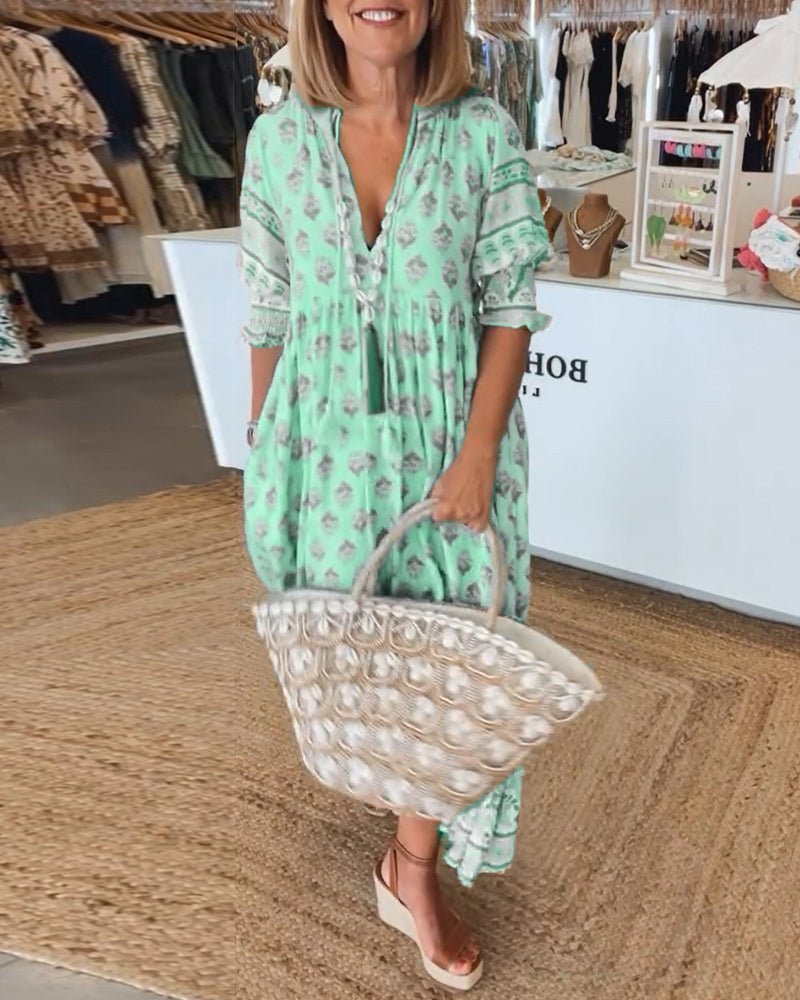 Blommig midiklänning med V-ringning för dam-Midi Dress-Fjallbarn