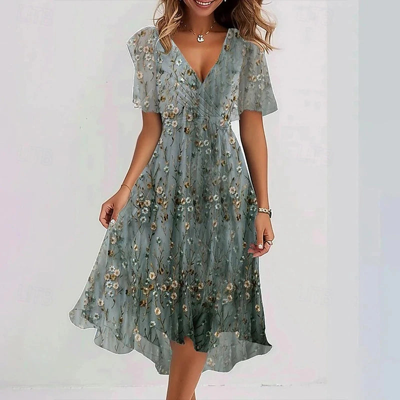Blommig midiklänning med V-ringning för dam-Midi Dress-Fjallbarn