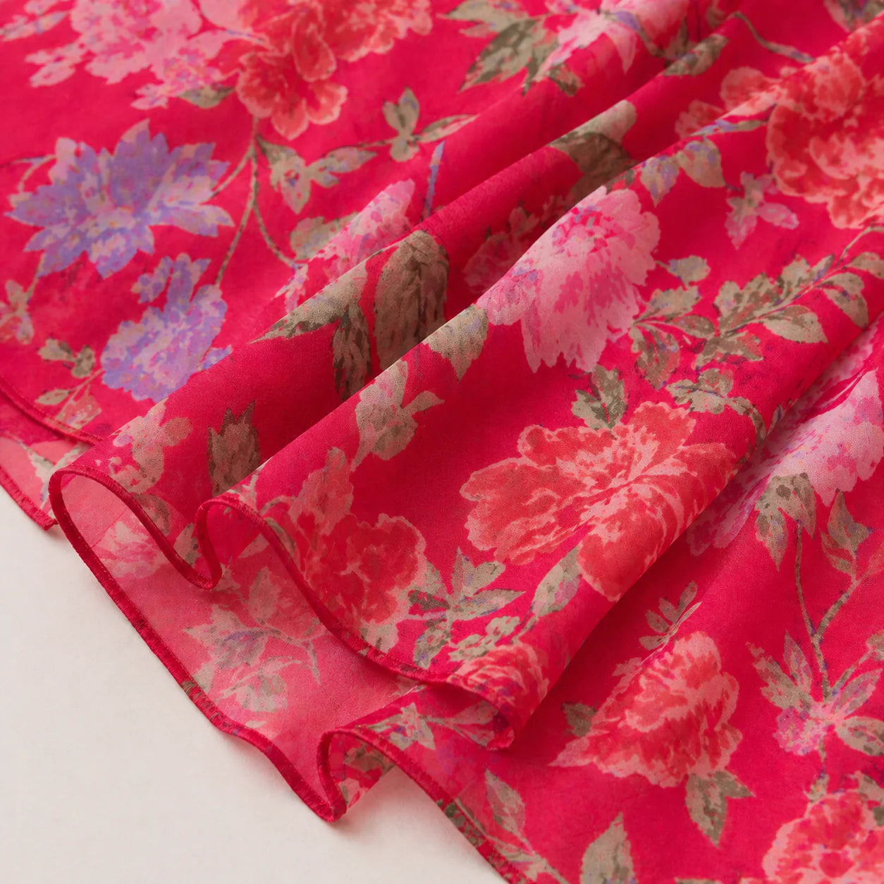 Blommig omlottklänning i midilängd för dam-Midi Dress-Fjallbarn