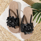 Blommiga sandaler med flätade remmar för dam-Footwear for women-Fjallbarn