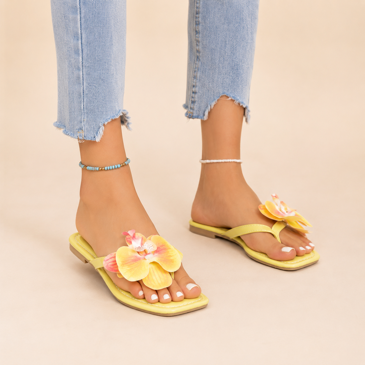 Blommiga tåsandaler med fyrkantig tå för dam-Footwear for women-Fjallbarn