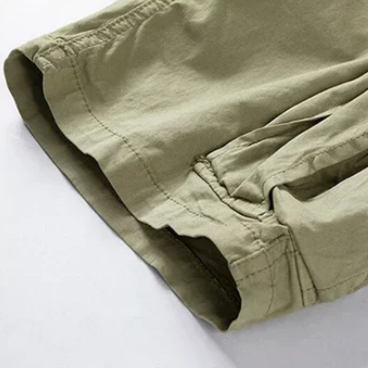 Cargoshorts för herrar med dragsko i midjan och fickor med lock-Shorts for men-Fjallbarn