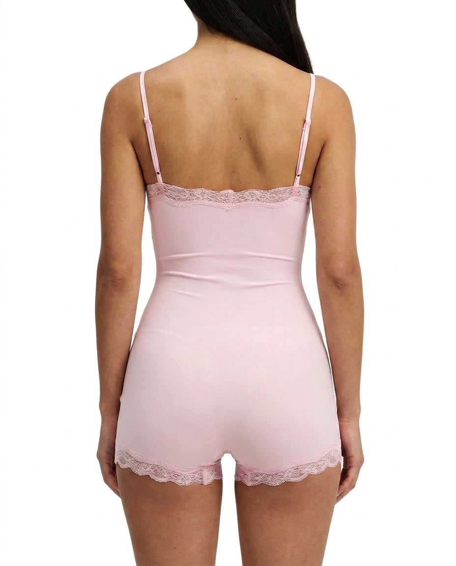Dam ärmlös romper med spetskant och smala axelband-Jumpsuits for women-Fjallbarn