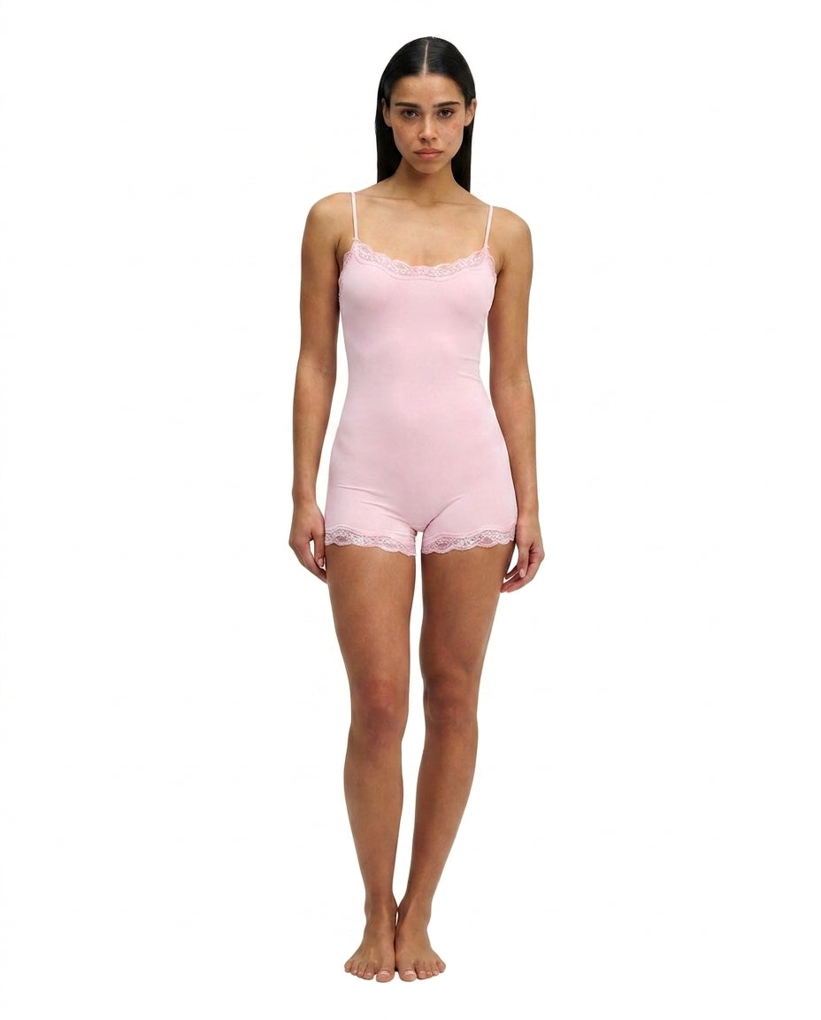 Dam ärmlös romper med spetskant och smala axelband-Jumpsuits for women-Fjallbarn
