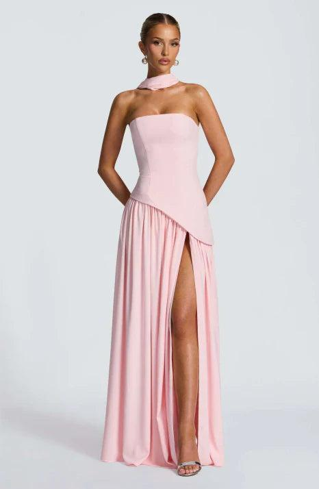 Dam Axelbandslös Maxiklänning med Asymmetrisk Design-Maxi Dress-Fjallbarn