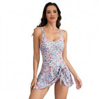 Dam baddräkt med blommönster och omlottkjolspanel-Swimwear for women-Fjallbarn