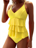 Dam baddräkt med V-ringning och volanger i flera lager-Swimwear for women-Fjallbarn