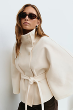 Dam capejacka med hög krage och knytbälte-Coat for women-Fjallbarn