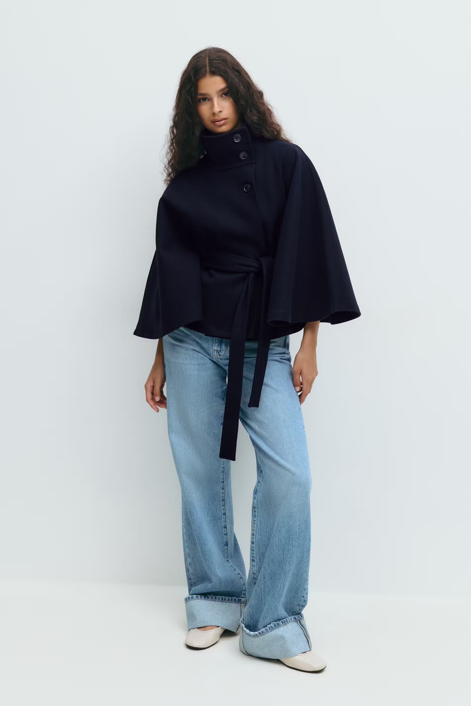 Dam capejacka med hög krage och knytbälte-Coat for women-Fjallbarn