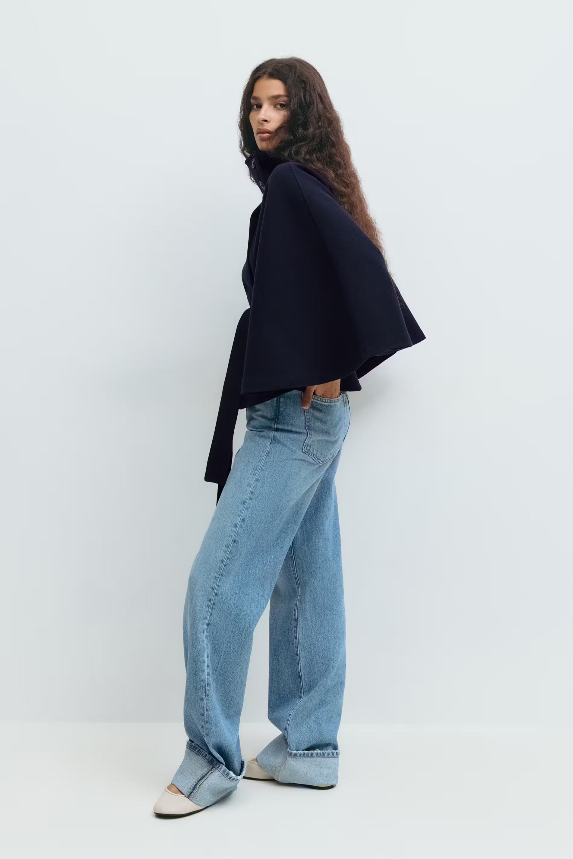 Dam capejacka med hög krage och knytbälte-Coat for women-Fjallbarn