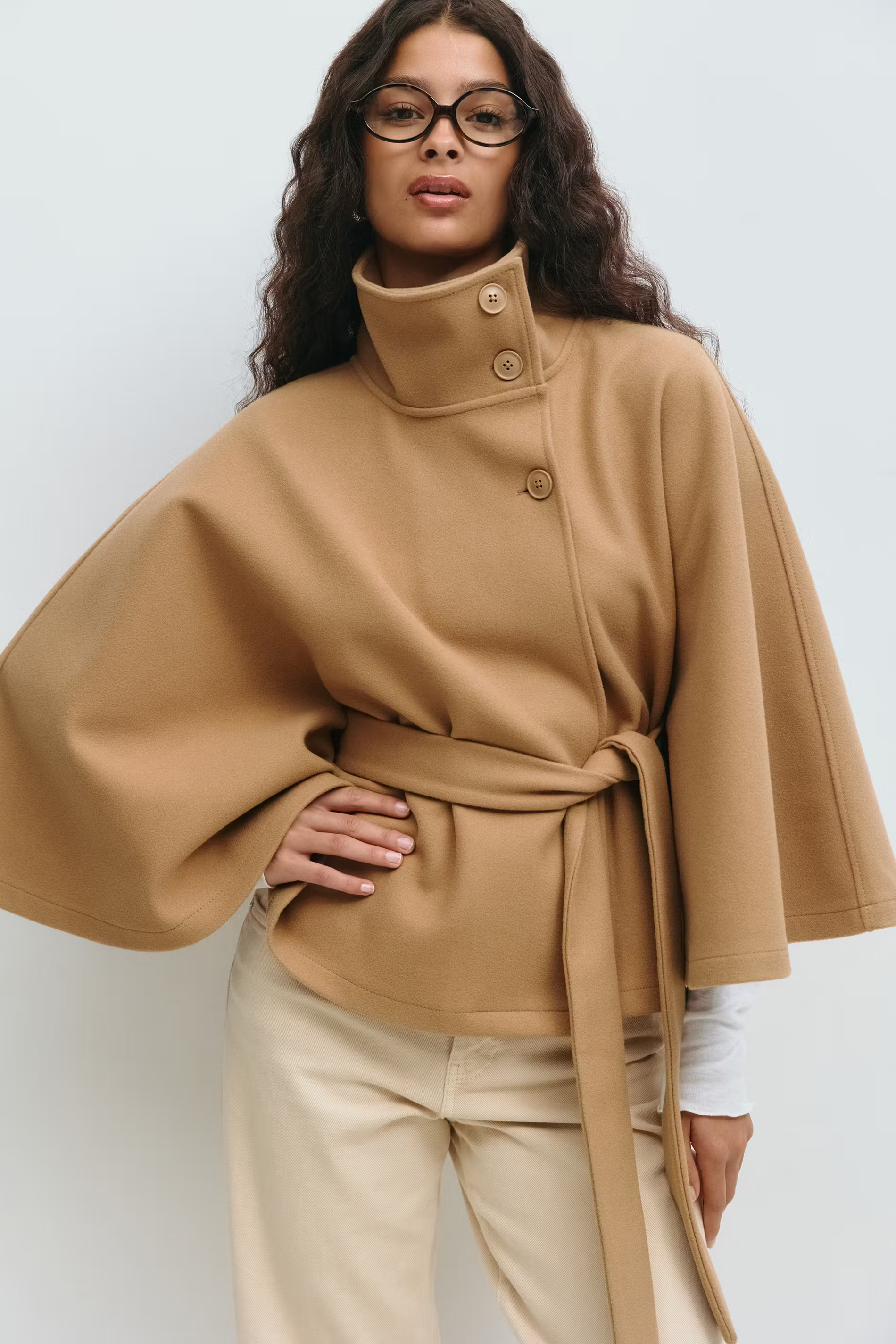 Dam capejacka med hög krage och knytbälte-Coat for women-Fjallbarn