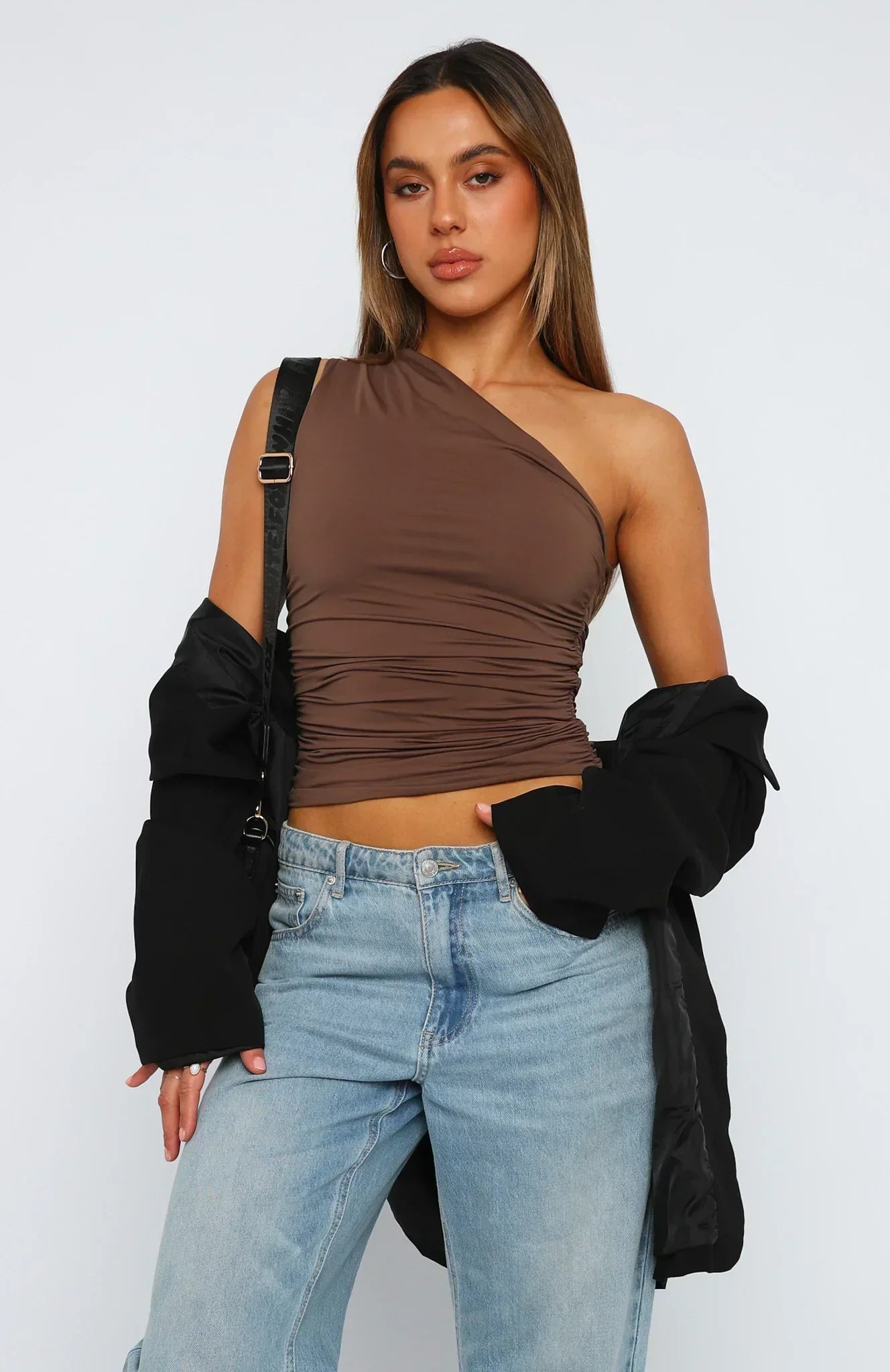 Dam enaxlad topp med rynkad detalj-Tops for women-Fjallbarn