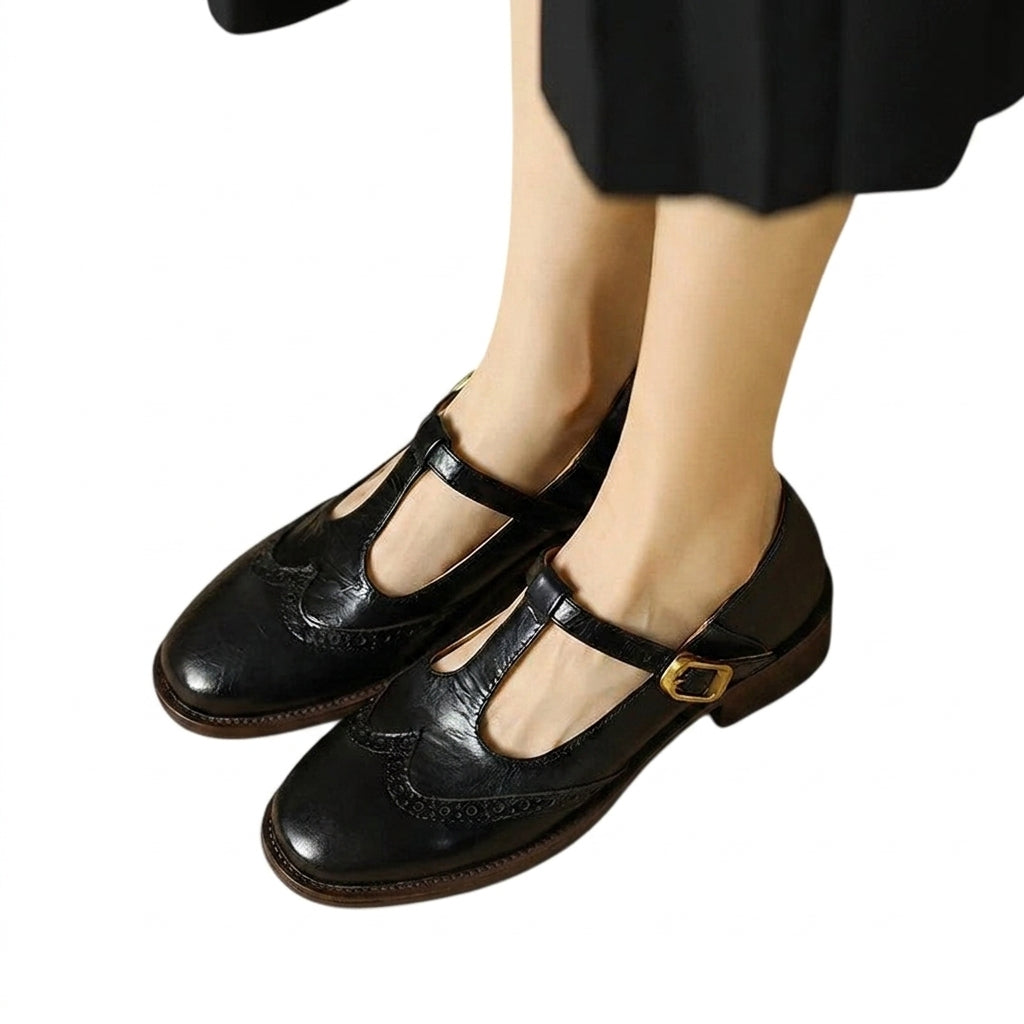 Dam Mary Jane-skor med T-rem och perforerade detaljer-Footwear for women-Fjallbarn