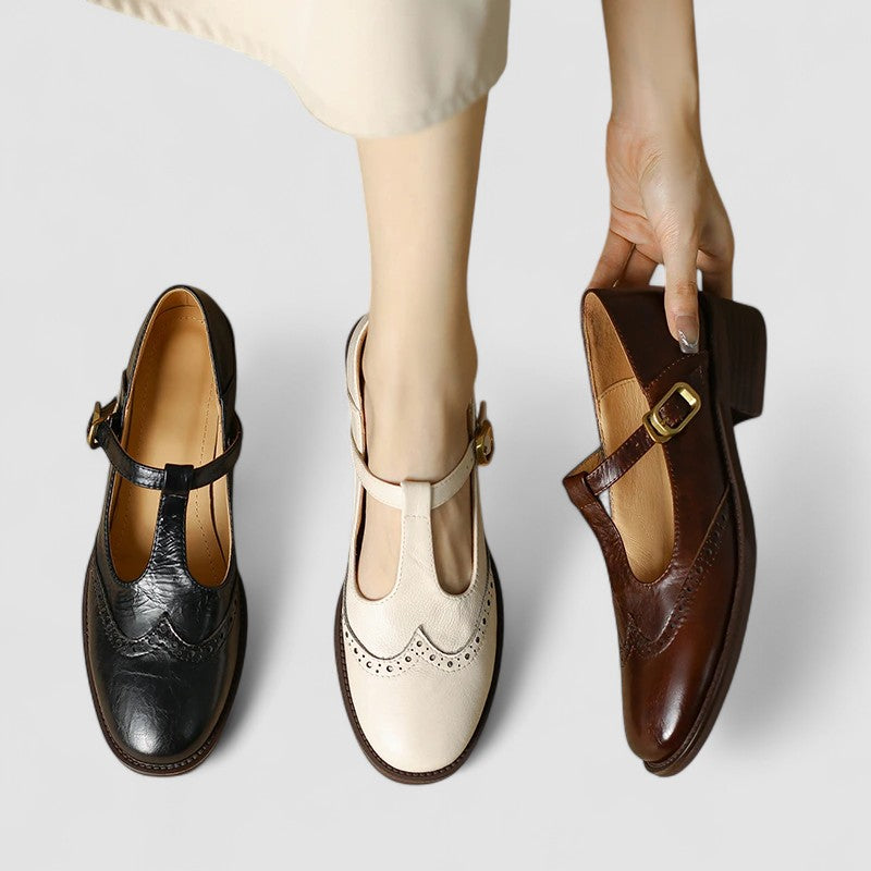 Dam Mary Jane-skor med T-rem och perforerade detaljer-Footwear for women-Fjallbarn