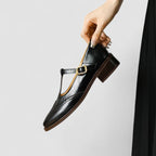 Dam Mary Jane-skor med T-rem och perforerade detaljer-Footwear for women-Fjallbarn
