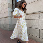 Dam midi-omlottklänning med blommönster och puffärmar-Midi Dress-Fjallbarn