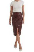 Dam midikjol med draperad design och slits fram-Skirt for women-Fjallbarn