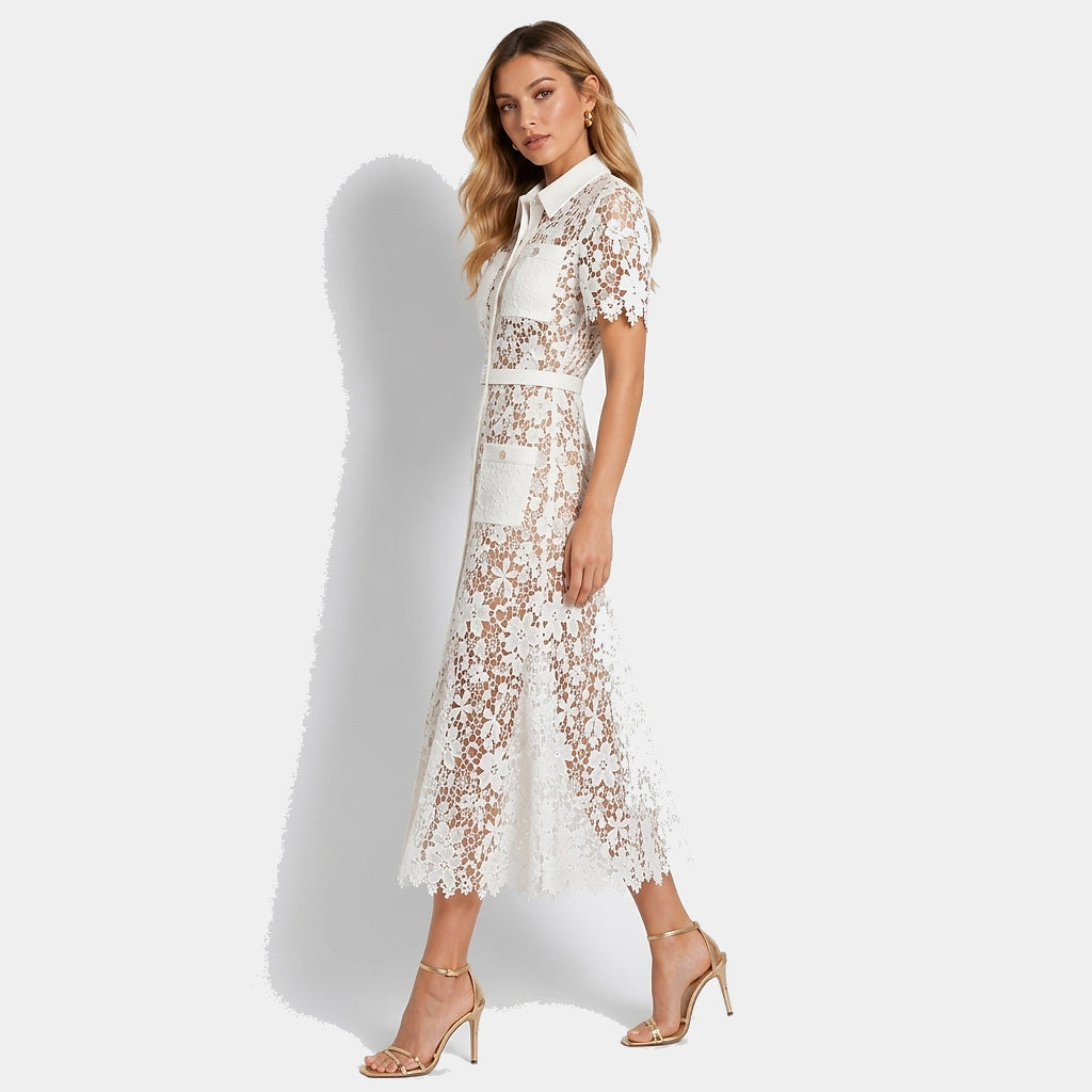 Dam midiklänning med korta ärmar och blommigt mönster samt knäppning och skärp och fyra fickor-Midi Dress-Fjallbarn