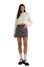 Dam minikjol med hög midja, bälteshällor och rak fåll-Skirt for women-Fjallbarn
