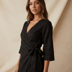 Dam miniklänning med korta ärmar, omlottdesign, V-ringning och knytning i sidan-Mini Dress-Fjallbarn
