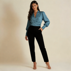 Dam omlottblus med V-ringning, långa ärmar och strukturerad midja-Blouse for women-Fjallbarn