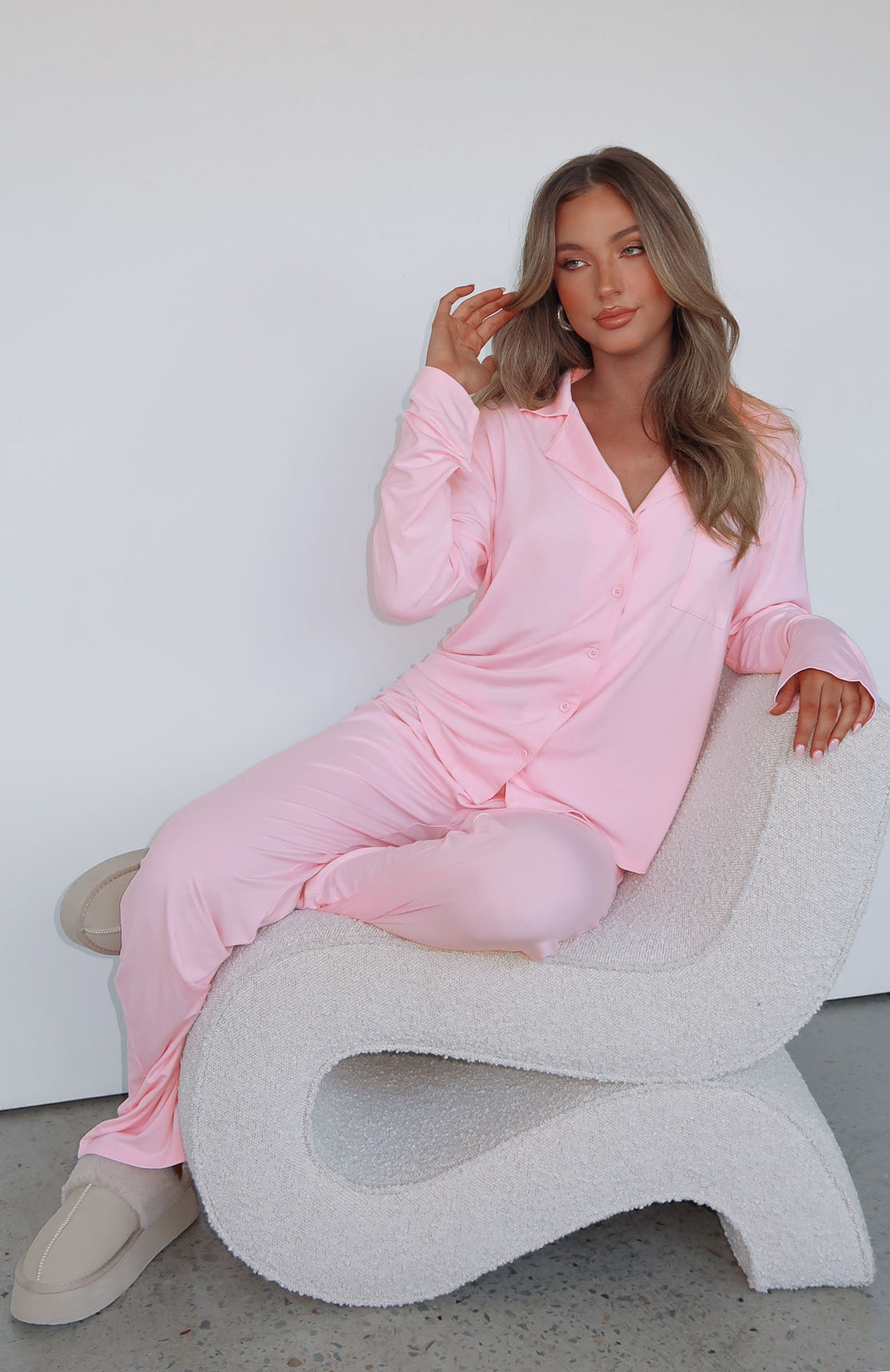 Dam pyjamasset med knäppning och slagkrage-Sets for women-Fjallbarn