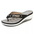 Dam-sandaler med kilklack och metalldetaljer-Footwear for women-Fjallbarn