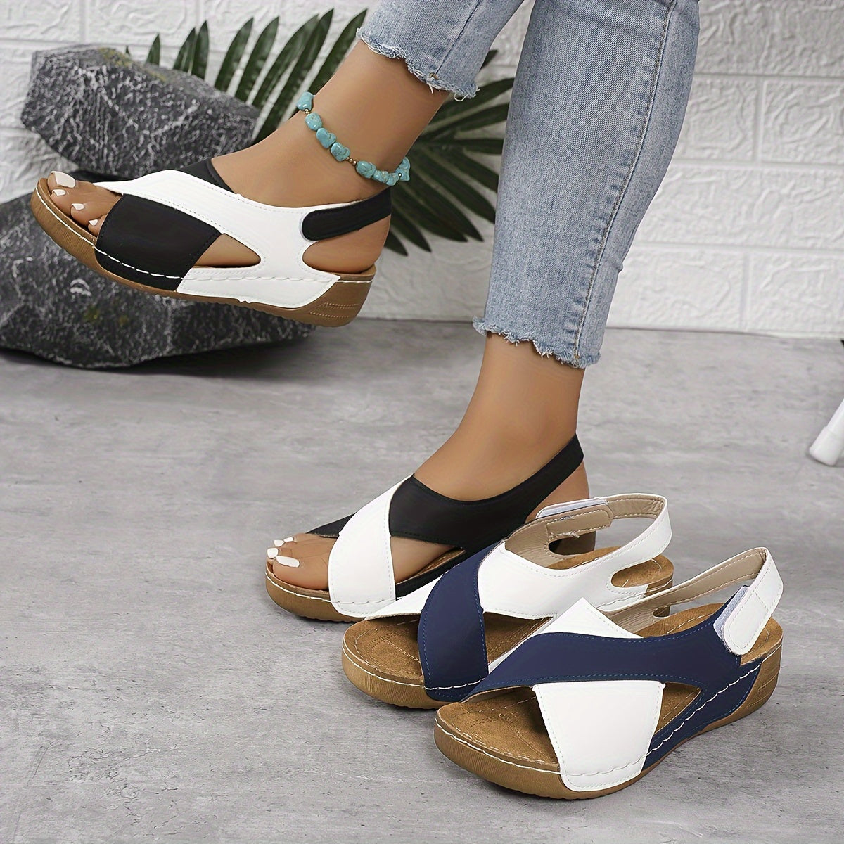Dam sandaler med kilklack och vristrem-Footwear for women-Fjallbarn