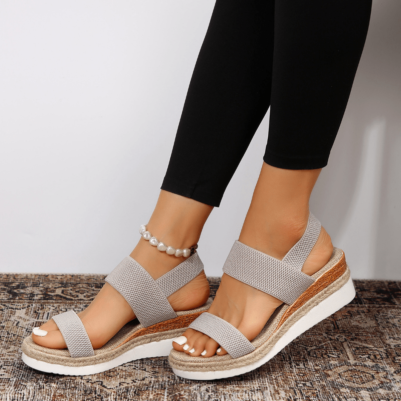 Dam sandaler med platåsula och elastiska remmar-Footwear for women-Fjallbarn
