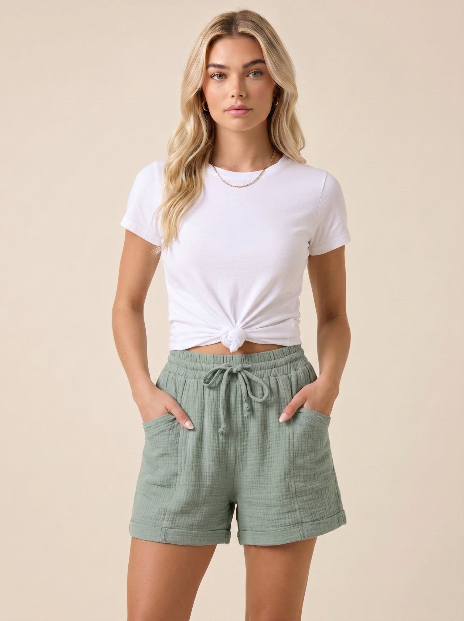 Dam Shorts med Dragsko i Midjan och Påsydda Fickor-Shorts for women-Fjallbarn