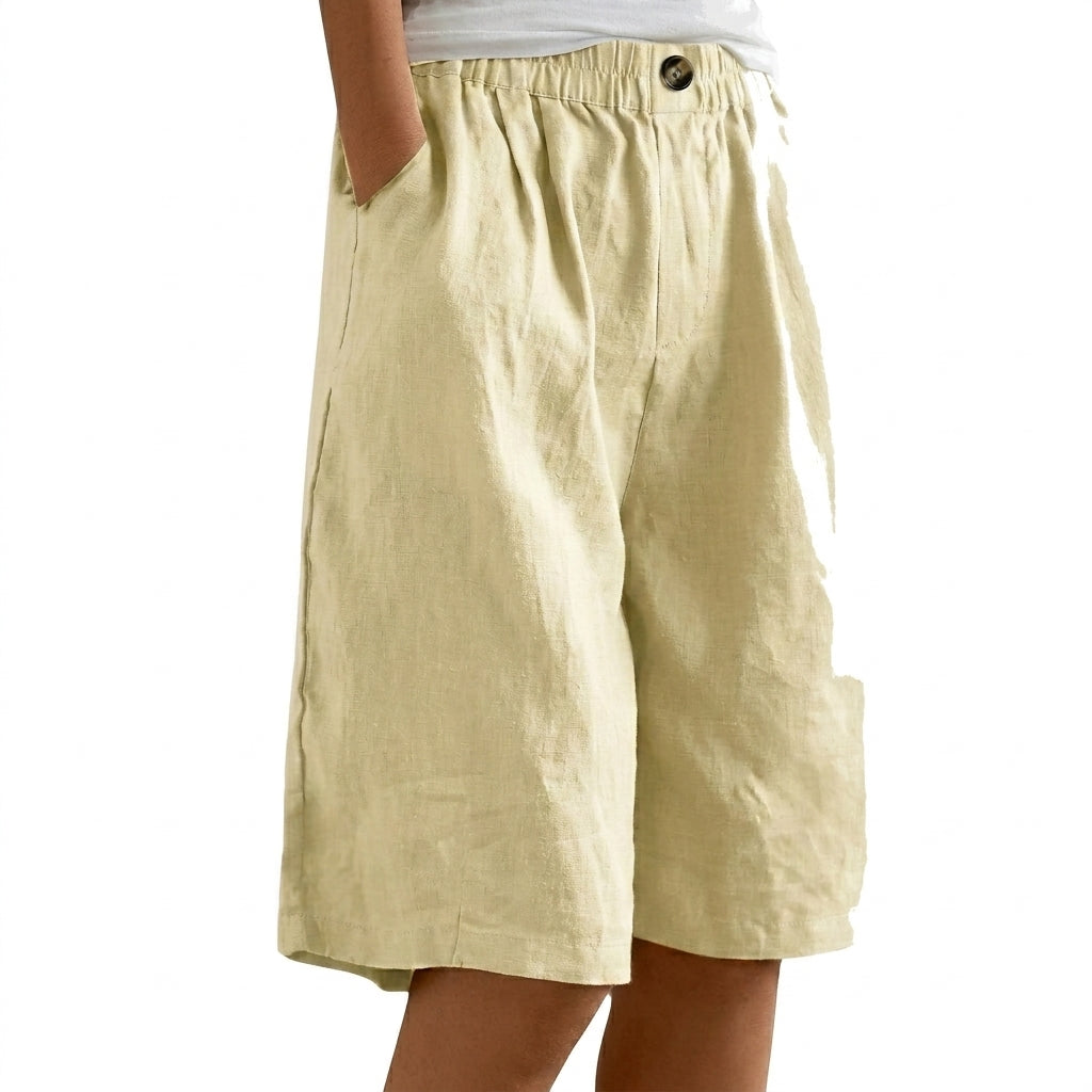 Dam shorts med elastisk midja och vida ben samt knappstängning-Shorts for women-Fjallbarn