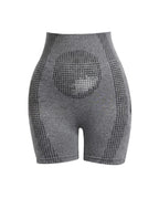 Dam Shorts med Hög Midja och Sömlös Struktur med Perforerade Konturpaneler-Shorts for women-Fjallbarn