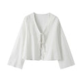 Damblus med V-ringning, knytstängning fram och vida ärmar-Blouse for women-Fjallbarn