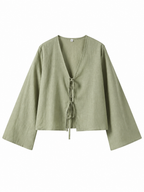 Damblus med V-ringning, knytstängning fram och vida ärmar-Blouse for women-Fjallbarn