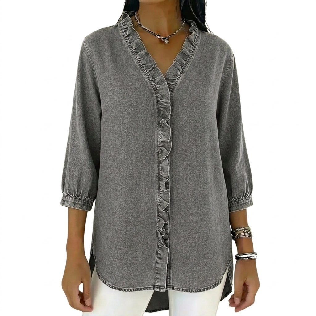 Damernas blus med volangdetaljer och trekvartslånga ärmar-Blouse for women-Fjallbarn