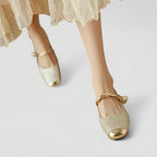 Damernas Mary Jane-skor med mönstrat tyg, tvinnad rem och stenprydd klack-Footwear for women-Fjallbarn