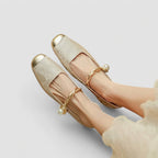 Damernas Mary Jane-skor med mönstrat tyg, tvinnad rem och stenprydd klack-Footwear for women-Fjallbarn
