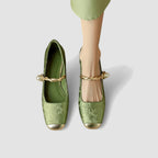 Damernas Mary Jane-skor med mönstrat tyg, tvinnad rem och stenprydd klack-Footwear for women-Fjallbarn