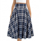 Damernas rutmönstrad midikjol med hög midja och knappar-Skirt for women-Fjallbarn