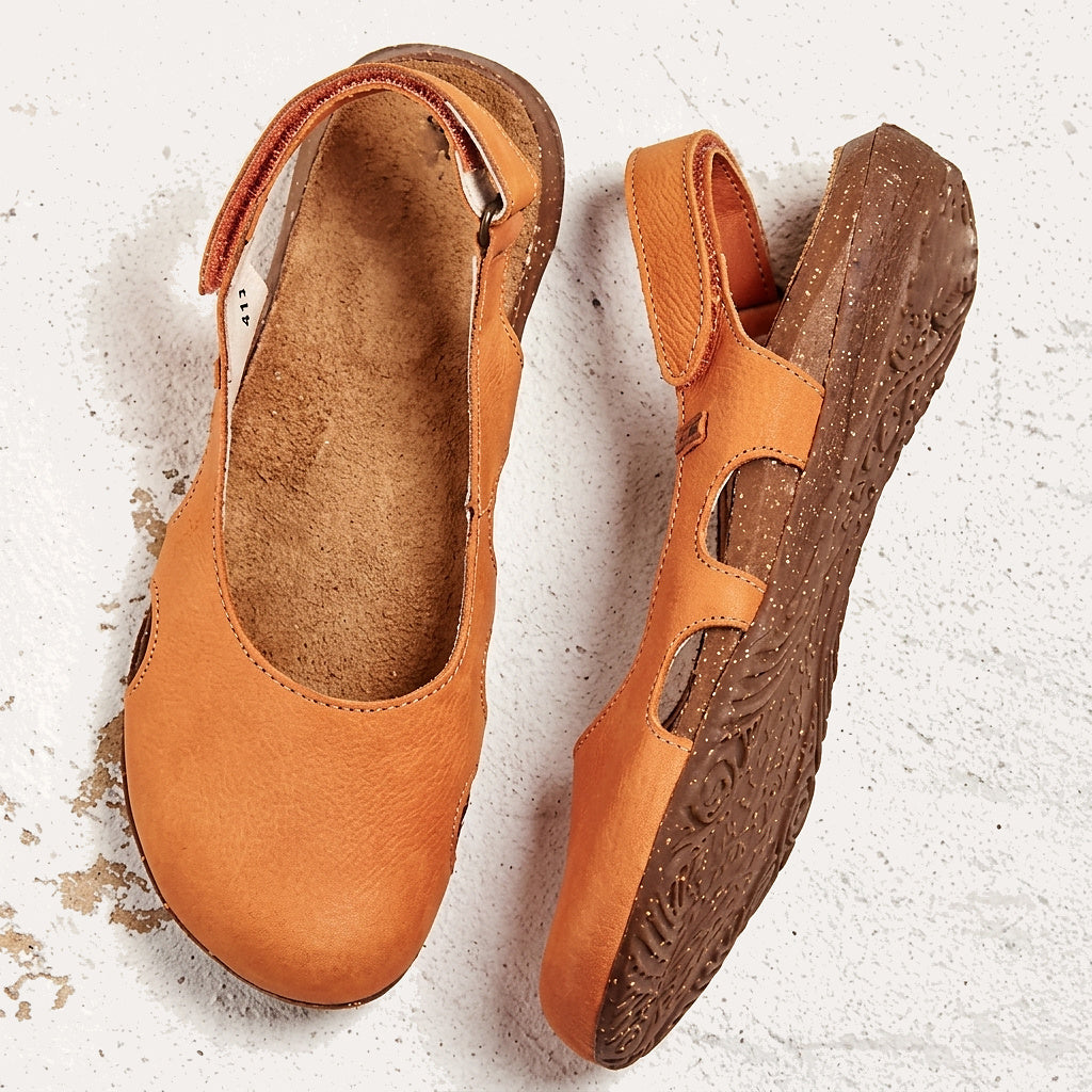 Damernas sandaler med stängd tå och justerbar hälrem-Footwear for women-Fjallbarn